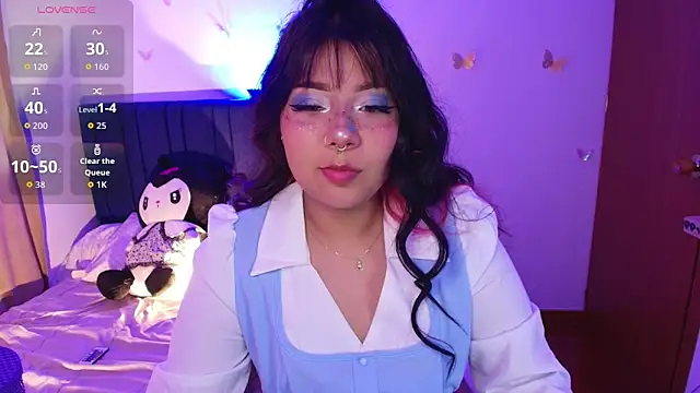 Snapshot of annie-russel chatting on January 11, 2026, 1:45 am annie-russel online show from January 11, 2026, 1:45 am