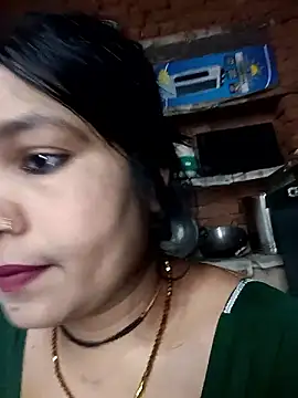 Snapshot of Rashili_jaan chatting on February 5, 2026, 10:00 am Rashili jaan online show from February 5, 2026, 10:00 am