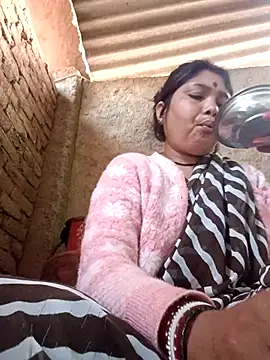 Snapshot of Rashili_jaan chatting on January 18, 2026, 2:48 am Rashili jaan online show from January 18, 2026, 2:48 am