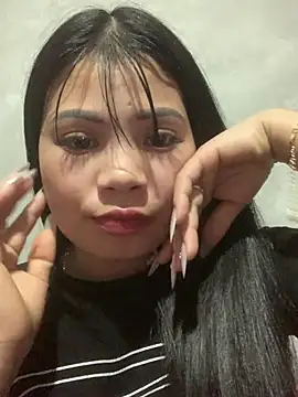 Snapshot of Nh64 chatting on February 18, 2026, 12:23 pm Nh64 online show from February 18, 2026, 12:23 pm