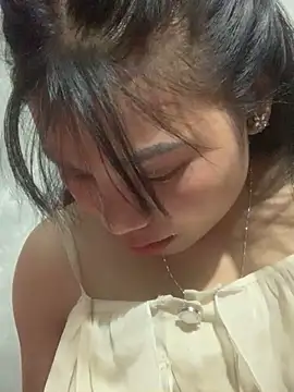 Snapshot of Nh64 chatting on February 24, 2026, 5:52 am Nh64 online show from February 24, 2026, 5:52 am