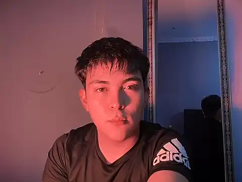 ivy xo online show from September 20, 2025, 4:50 am