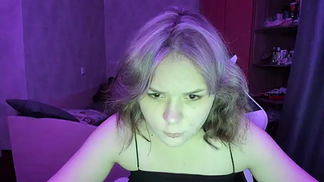 Snapshot of Sophi_gi chatting on October 23, 2025, 3:21 pm Sophi gi online show from October 23, 2025, 3:21 pm