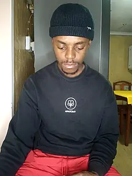 Snapshot of Hluga_25 chatting on September 13, 2025, 6:19 pm Hluga 25 online show from September 13, 2025, 6:19 pm