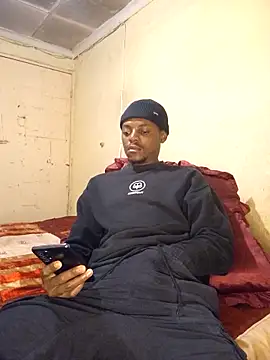 Snapshot of Hluga_25 chatting on September 18, 2025, 3:09 am Hluga 25 online show from September 18, 2025, 3:09 am