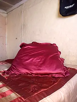 Snapshot of Hluga_25 chatting on October 28, 2025, 9:08 am Hluga 25 online show from October 28, 2025, 9:08 am