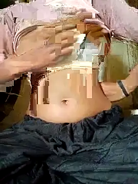 Snapshot of Pari_queen_44 chatting on October 27, 2025, 7:53 am Pari queen 44 online show from October 27, 2025, 7:53 am