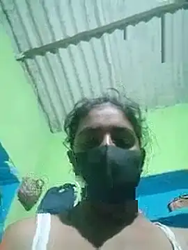 Snapshot of Pari_queen_44 chatting on September 23, 2025, 8:05 pm Pari queen 44 online show from September 23, 2025, 8:05 pm