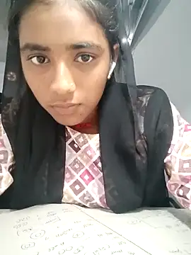 Snapshot of Pari_queen_44 chatting on September 23, 2025, 7:15 am Pari queen 44 online show from September 23, 2025, 7:15 am