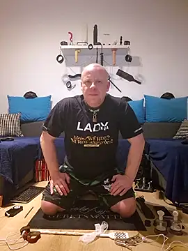 Sklave-Sille online show from February 2, 2026, 6:07 pm