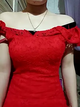 LucyyLy online show from September 17, 2025, 11:29 pm