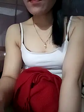 Snapshot of LucyyLy chatting on February 7, 2026, 11:46 pm LucyyLy online show from February 7, 2026, 11:46 pm