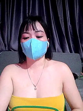 Snapshot of ChunkyLy chatting on September 20, 2025, 2:44 pm ChunkyLy online show from September 20, 2025, 2:44 pm