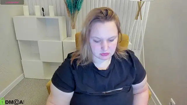 polly greartt online show from October 11, 2025, 1:06 am