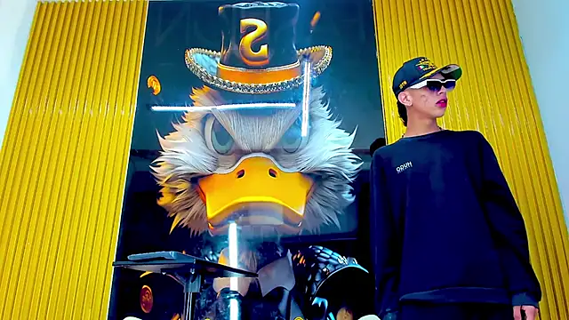 Dante Brown1  online show from October 12, 2025, 8:54 pm