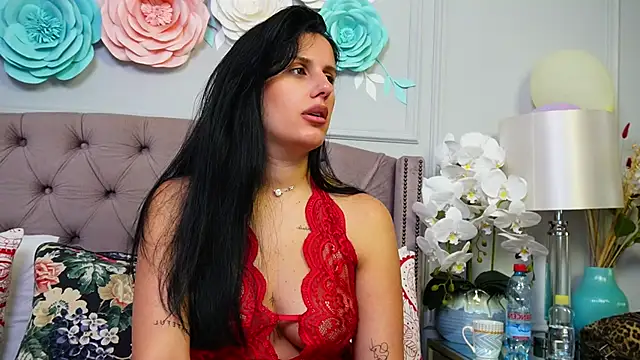 Snapshot of LunaRoseeX chatting on October 6, 2025, 4:02 am LunaRoseeX online show from October 6, 2025, 4:02 am