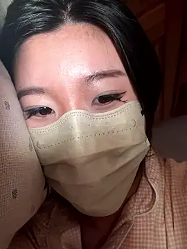 Lulu125216 online show from November 10, 2025, 4:56 pm