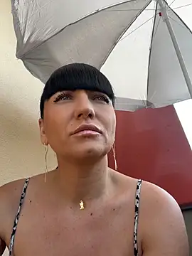 MysticCleo online show from June 7, 2026, 2:33 pm