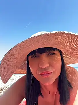 MysticCleo online show from June 12, 2026, 9:51 am
