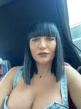 MysticCleo online show from June 4, 2026, 1:16 pm