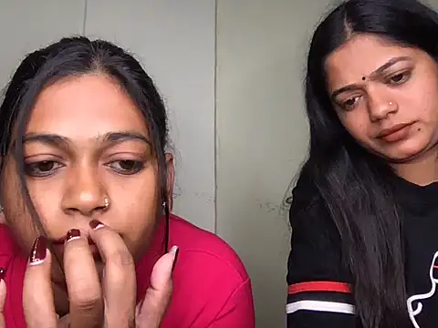 HoleyCoupon online show from January 8, 2026, 1:28 pm