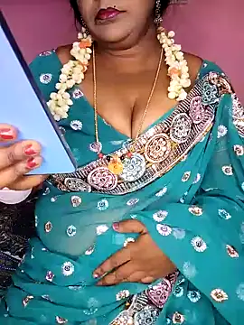 Snapshot of Bhoomi_kannada2 chatting on September 27, 2025, 3:29 pm Bhoomi kannada2 online show from September 27, 2025, 3:29 pm