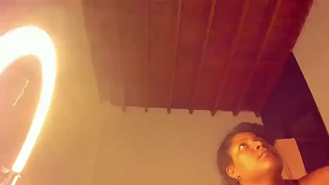 CAROLINNAGOMEZ online show from November 8, 2025, 2:48 am