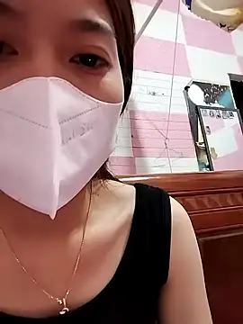 Snapshot of Zinzin9x chatting on October 8, 2025, 3:24 pm Zinzin9x online show from October 8, 2025, 3:24 pm