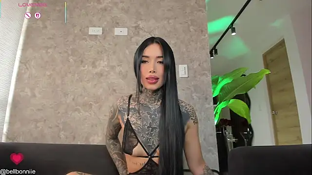 belllbonniie online show from February 4, 2026, 7:42 pm