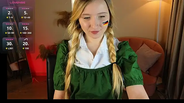 Milana Key online show from September 23, 2025, 9:55 pm