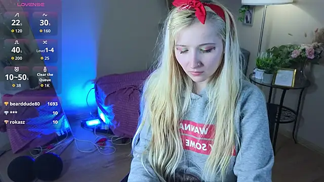 Milana Key online show from December 1, 2025, 10:05 am