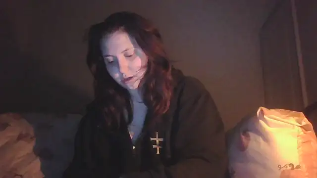 Snapshot of RoseMaee chatting on October 5, 2025, 9:49 pm RoseMaee online show from October 5, 2025, 9:49 pm