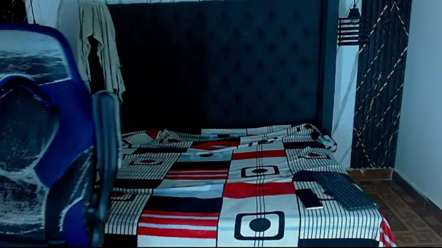 aston xvera online show from October 26, 2025, 3:51 am