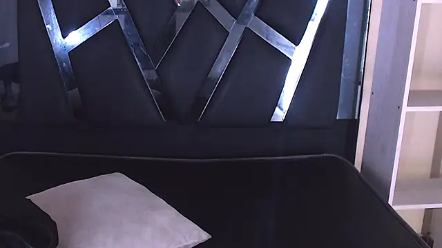 aston xvera online show from January 10, 2026, 2:12 pm