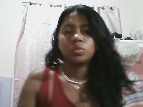Snapshot of Gema_shiny chatting on November 5, 2025, 4:48 am Gema shiny online show from November 5, 2025, 4:48 am