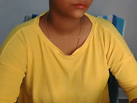 Hott Noor online show from November 3, 2025, 11:58 am