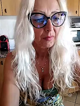  sexyBLONDE46  online show from July 5, 2026, 4:14 pm