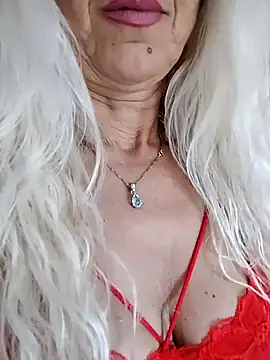  sexyBLONDE46  online show from June 1, 2026, 1:22 pm