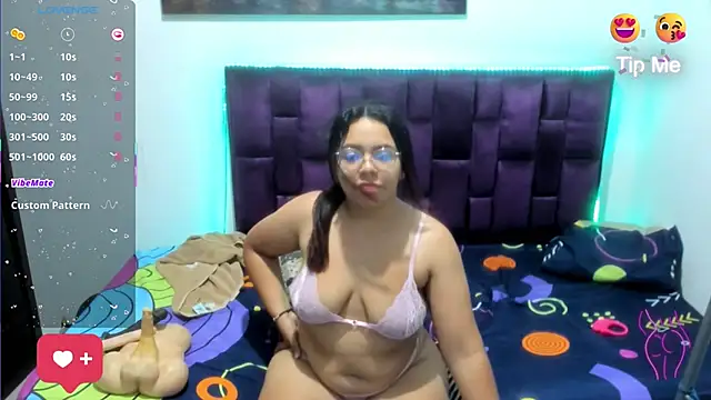 lunna noir online show from November 25, 2025, 11:05 pm