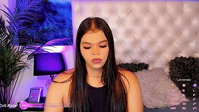 Snapshot of Valeria_Swett_ chatting on April 21, 2026, 7:53 pm Valeria Swett online show from April 21, 2026, 7:53 pm