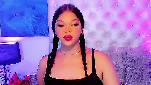 Valeria Swett  online show from February 26, 2026, 8:09 pm