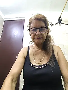 MaryLunne online show from November 11, 2025, 12:33 pm