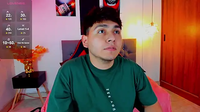 Snapshot of Nicolas_James_Sc chatting on February 19, 2026, 2:47 pm Nicolas James Sc online show from February 19, 2026, 2:47 pm