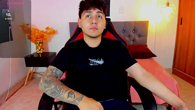 Snapshot of Nicolas_James_Sc chatting on February 21, 2026, 12:51 pm Nicolas James Sc online show from February 21, 2026, 12:51 pm