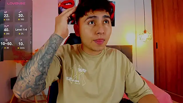 Snapshot of Nicolas_James_Sc chatting on February 3, 2026, 1:49 pm Nicolas James Sc online show from February 3, 2026, 1:49 pm