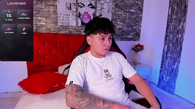 Snapshot of Nicolas_James_Sc chatting on March 4, 2026, 1:52 pm Nicolas James Sc online show from March 4, 2026, 1:52 pm