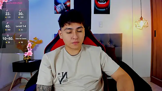 Nicolas James Sc online show from November 18, 2025, 3:04 pm