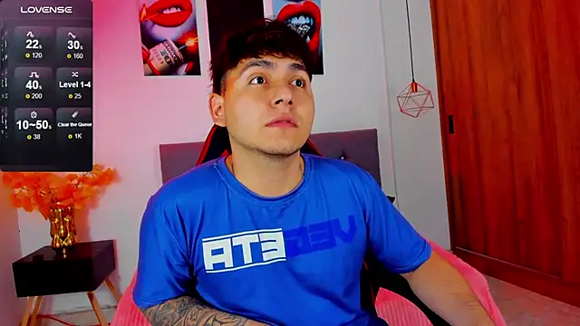 Snapshot of Nicolas_James_Sc chatting on February 17, 2026, 1:52 pm Nicolas James Sc online show from February 17, 2026, 1:52 pm