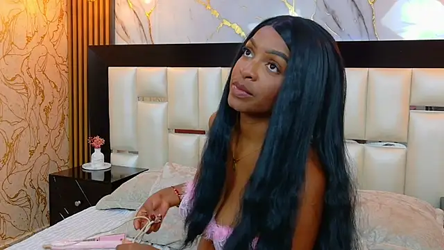 JanneCooper online show from April 9, 2026, 7:31 pm