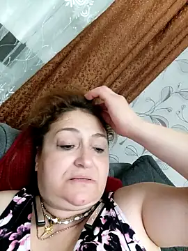  ateslisinirsiz  online show from October 3, 2025, 10:44 pm